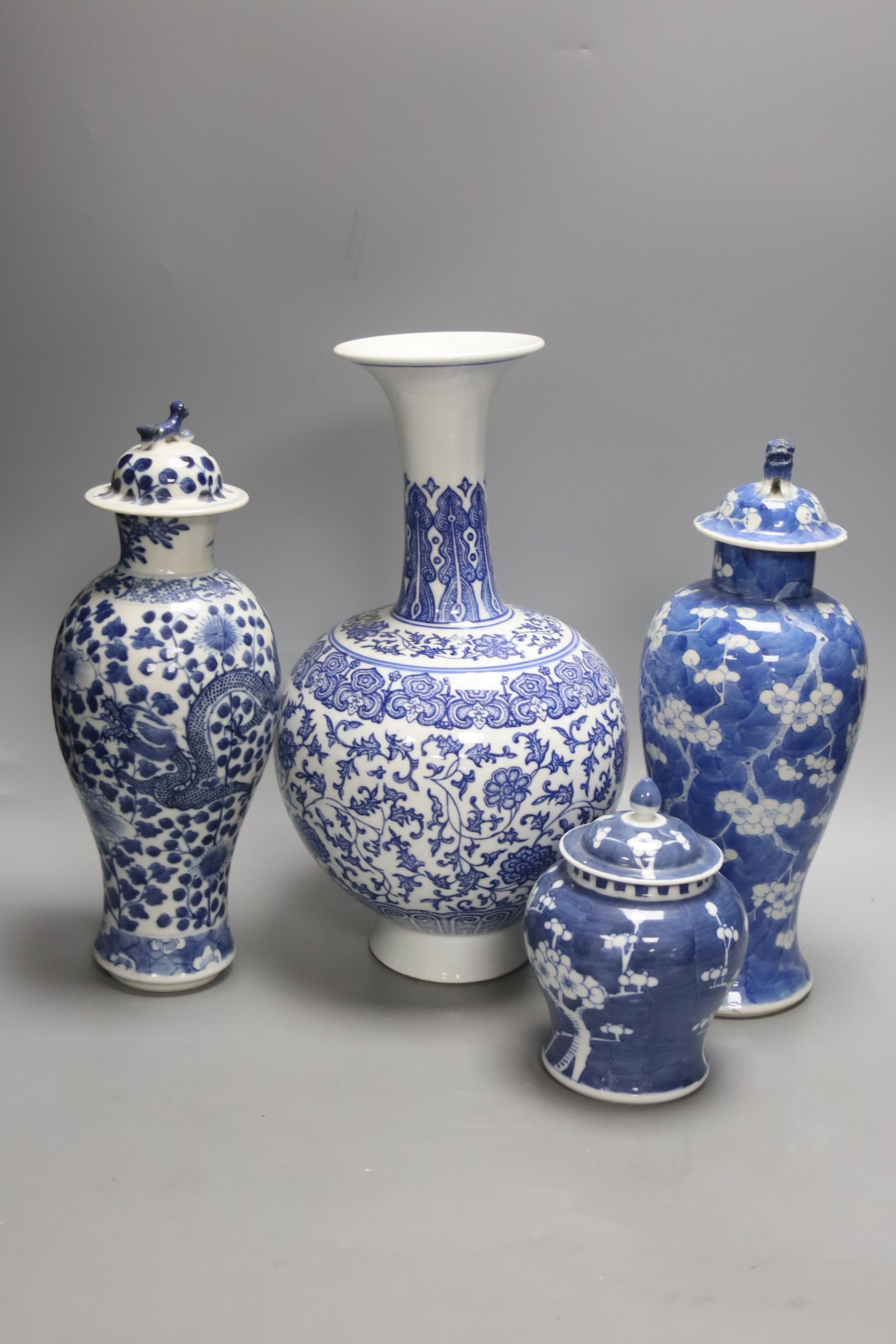 Four Chinese blue and white vases, 19th/20th century, tallest 35.5cm